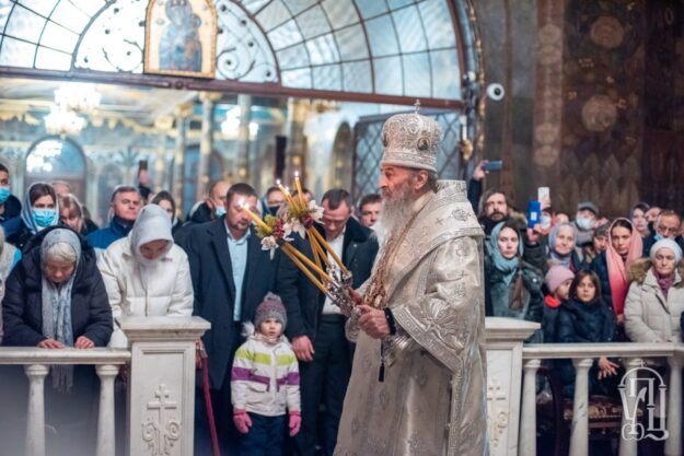 Бдіння-та-вітання-Предстоятеля-13-1200×801