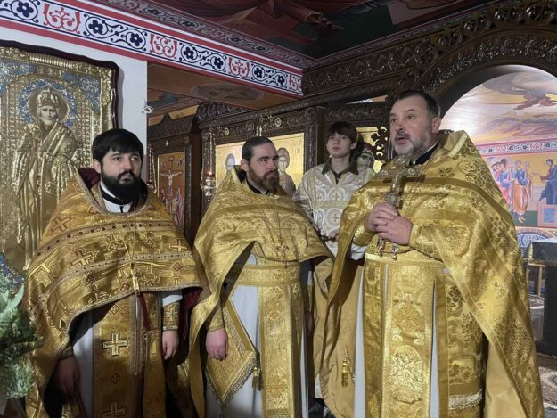 зображення_viber_2023-12-25_22-38-17-597