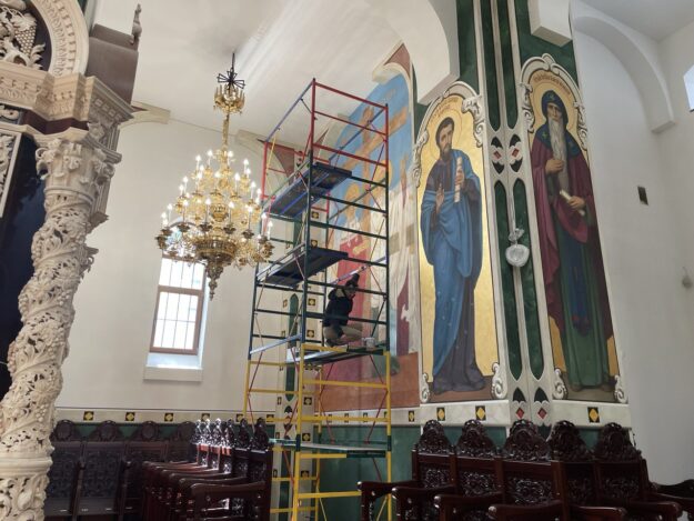 photo_5217822418222046191_y